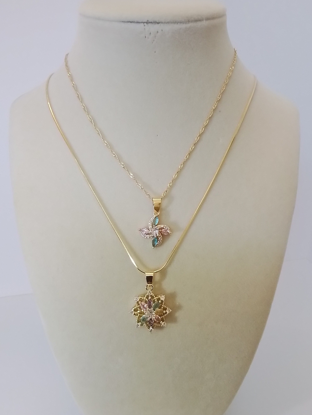 Flower Pendant Necklaces - Set Of Two - Picture 2 of 4
